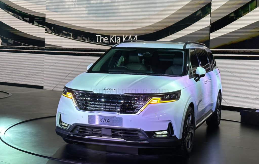 New Kia KA4 Grand Carnival Unveiled At Auto Expo 2023 India Launch Soon